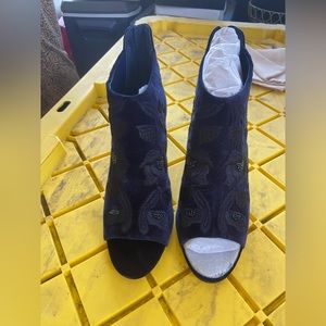 NIB Vince Camuto Navy Embellished Peeptoe High Heeled Booties